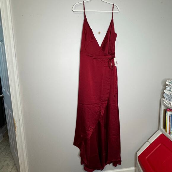 Show Me Your Mumu Mariah Red Ruby Satin Wrap V-Neck Evening Dress Size 3XL NWT - Picture 3 of 11